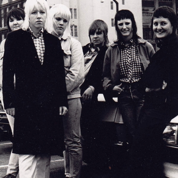 Meet the Posher!! - Picture 5 of 12